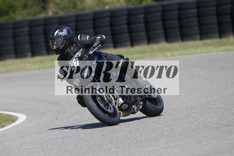/15 22.05.2026  Plüss Moto Sport  Discover the Bike ADR /Gruppe gruen - Bike 1/47